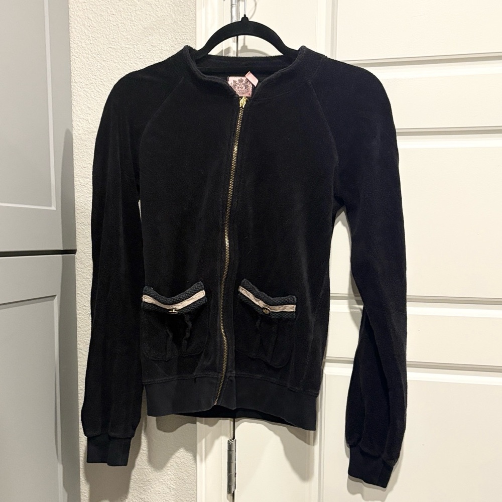 Juicy Couture Vintage y2k Black Zip-Up Jacket/sweater with Pockets small
